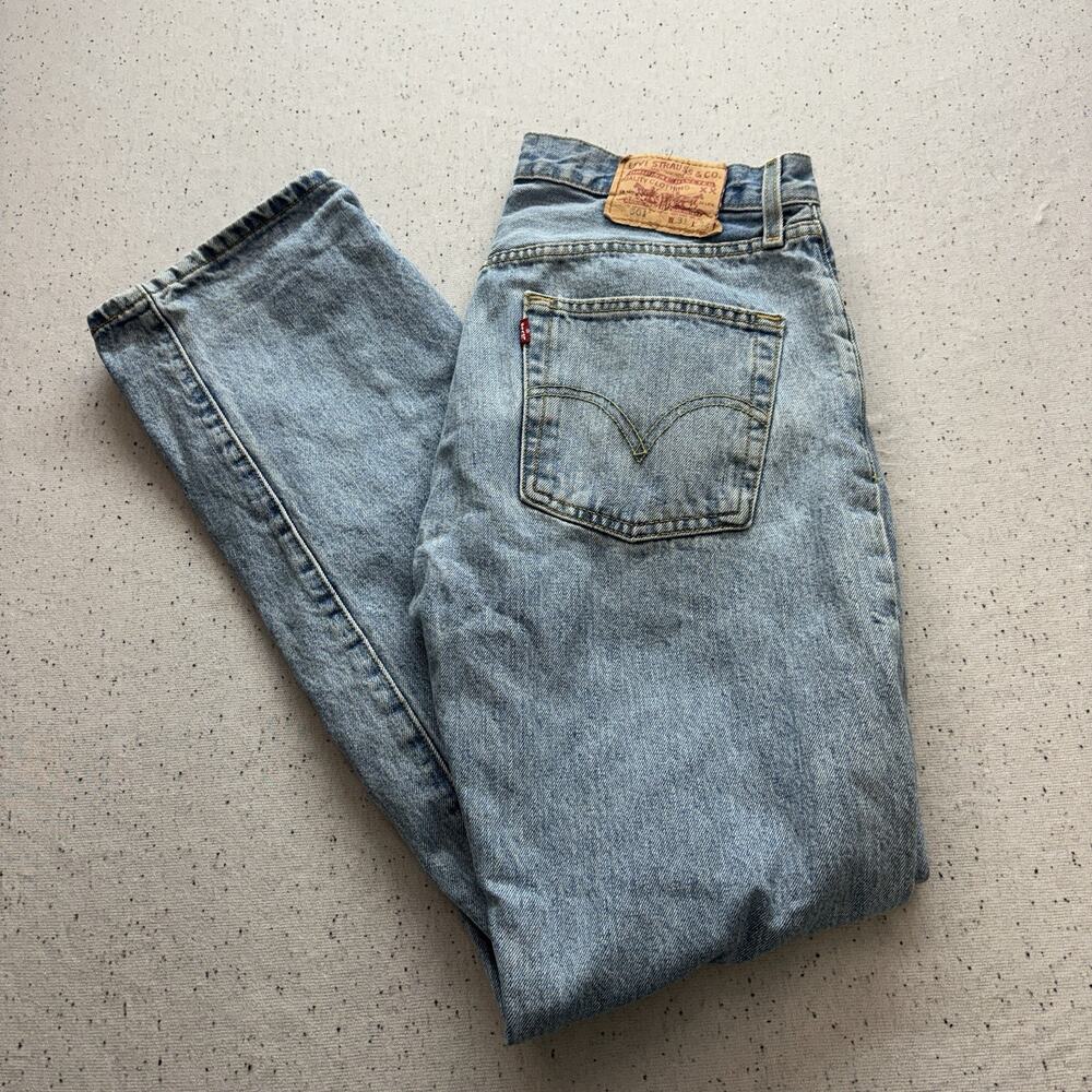 Vintage Levis 501 Button Fly Jeans Mens 31x32 Light Wash Blue Denim Mexico 90s